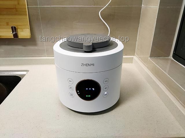 电饭煲的智慧：智能温控与跨界创新
